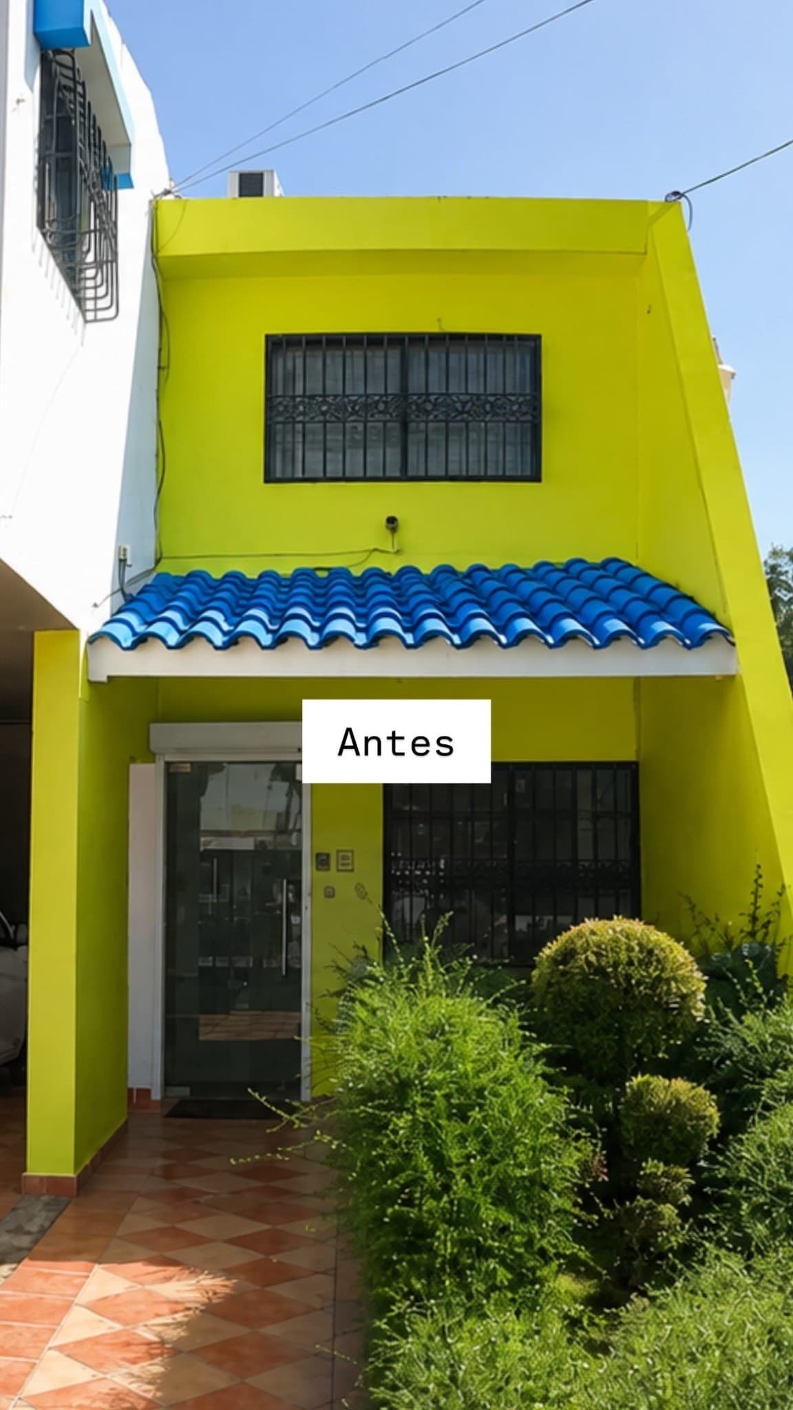 Fachada de oficina antes de la remodelación